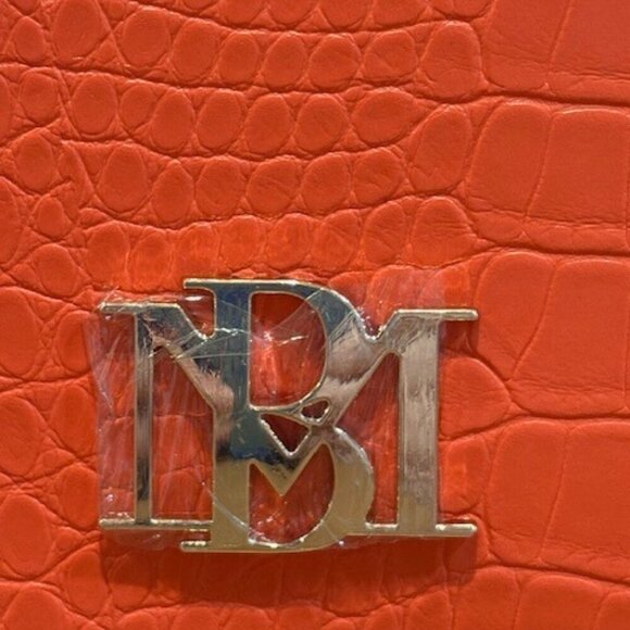 Badgley Mischka Croco Crossbody With Logo Plate – BRAND NEW! - Picture 4 of 9
